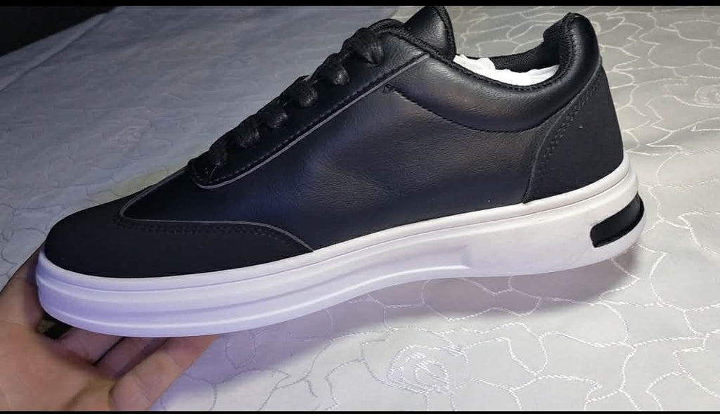 حداء Calvin Klein رجالي تصميم راقي وراحة عالية